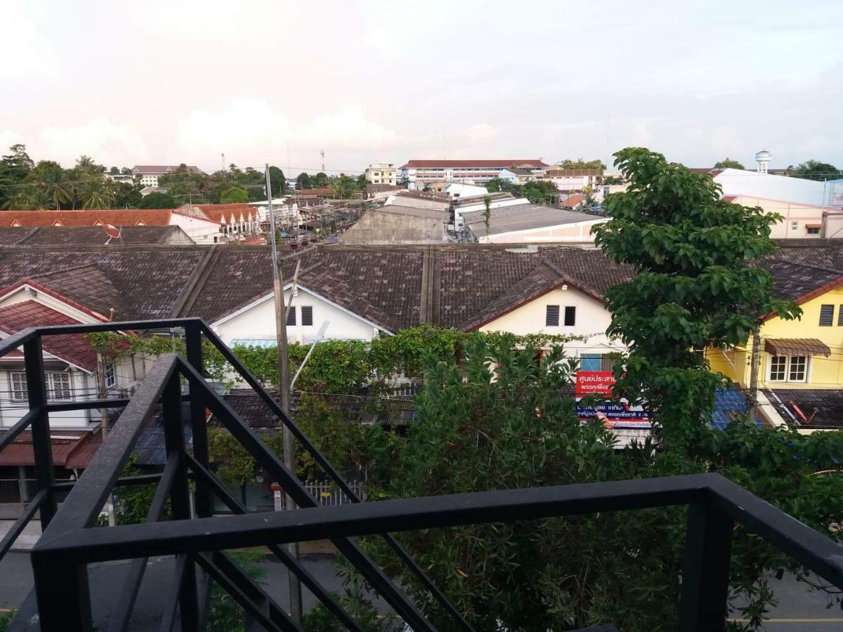 8 Sleeper Street Guesthouse Krabi town Kültér fotó